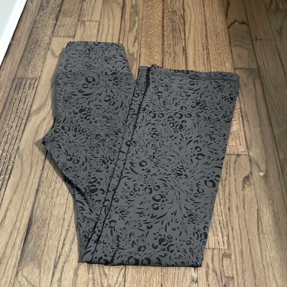 PrAna Flare Bootcut Grey Print Legging Pants - Size Small
